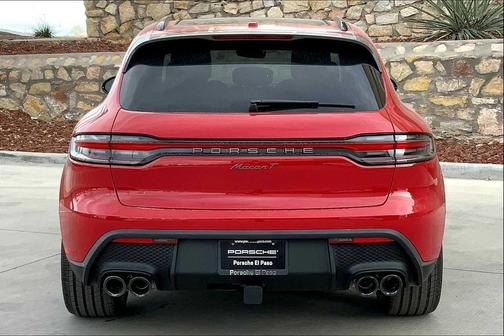 2025 Porsche Macan T