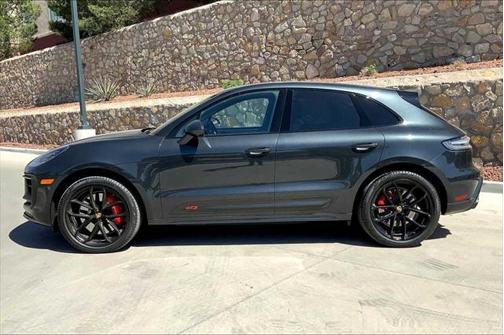 2024 Porsche Macan GTS
