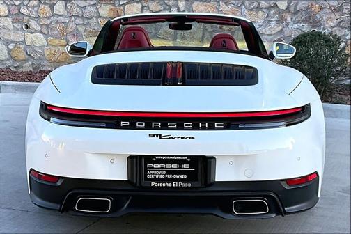2025 Porsche 911 Carrera