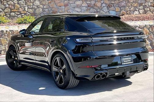 Chromite Black Metallic 2026 Porsche Cayenne GTS
