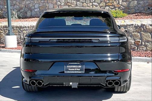 Chromite Black Metallic 2026 Porsche Cayenne GTS