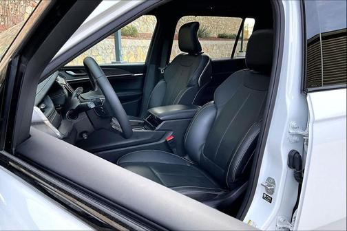 2024 Jeep Grand Cherokee L Overland