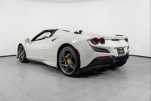 2023 Ferrari F8 Spider Base