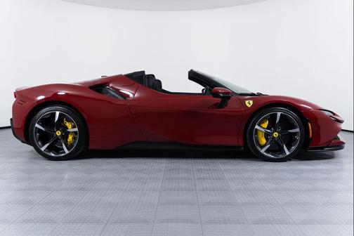 2023 Ferrari SF90 Spider Base