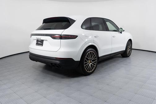 2023 Porsche Cayenne Platinum Edition