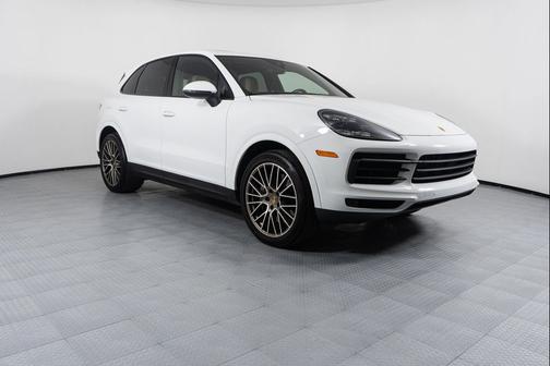 2023 Porsche Cayenne Platinum Edition