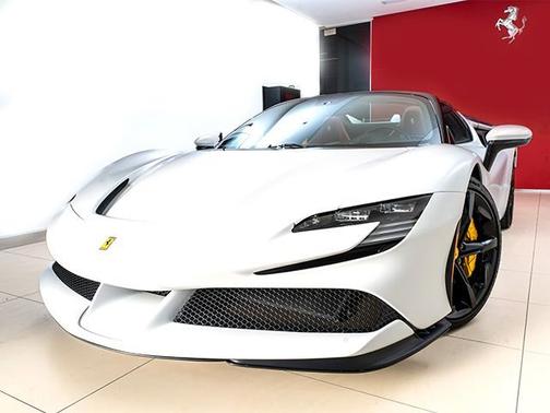 2024 Ferrari SF90 Spider 