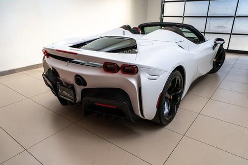 2024 Ferrari SF90 Spider 