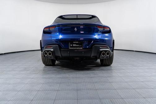 2023 Ferrari Purosangue Base