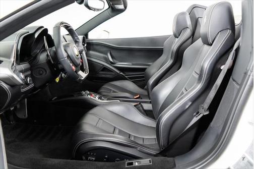 2014 Ferrari 458 Spider Base