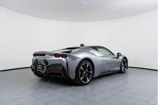 2021 Ferrari SF90 Stradale Base