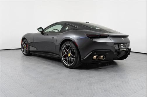 2022 Ferrari Roma Base