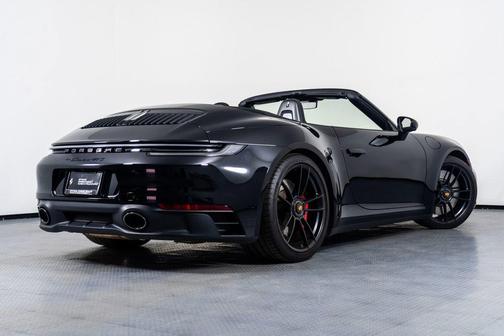 2022 Porsche 911 Carrera GTS