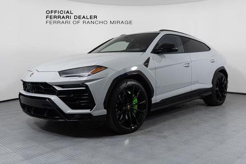 2022 Lamborghini Urus Base