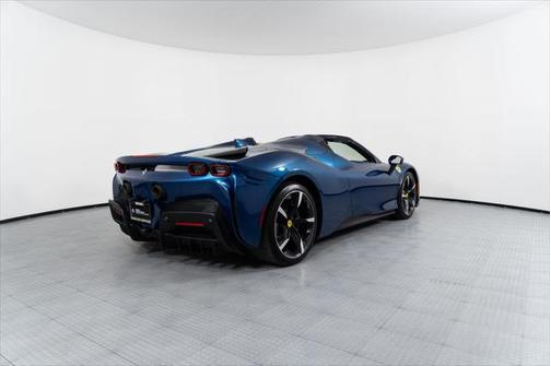 2023 Ferrari SF90 Spider Base
