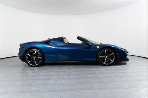 2023 Ferrari SF90 Spider Base