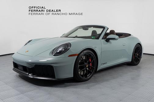 2025 Porsche 911 Carrera 4 GTS