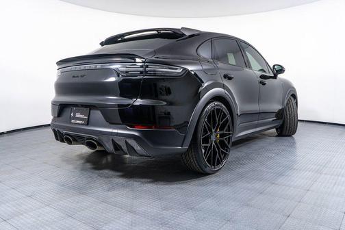2023 Porsche Cayenne Turbo GT