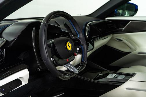 2025 Ferrari Purosangue Base