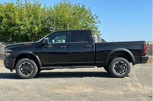 Diamond Black Crystal Pearlcoat 2026 RAM 2500 Warlock Crew Cab 4x4 6'4' Box