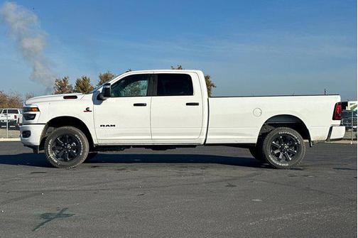 2026 RAM 3500 Big Horn Crew Cab 4x4 8' Box