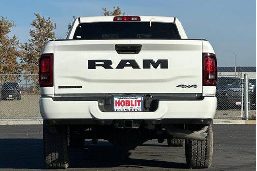 2026 RAM 3500 Big Horn Crew Cab 4x4 8' Box