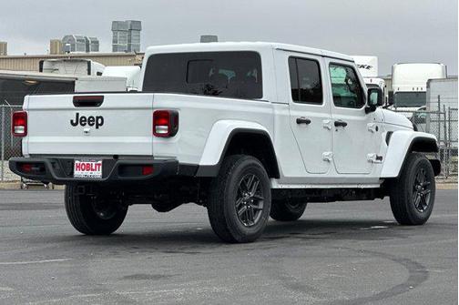 2026 Jeep Gladiator Sport S