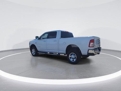 2022 RAM 2500 Big Horn Crew Cab 4x4 6'4' Box