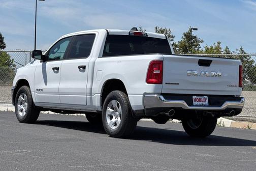 Bright White Clearcoat 2026 RAM 1500 Big Horn/Lone Star