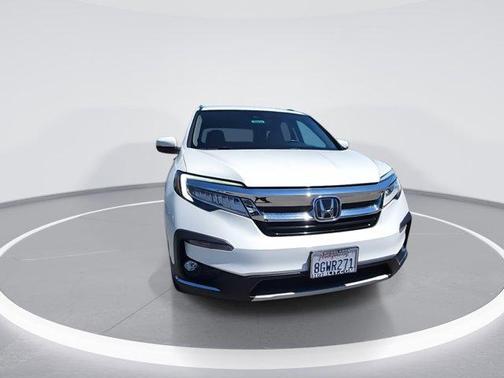 White Diamond Pearl 2019 Honda Pilot Touring 8-Passenger
