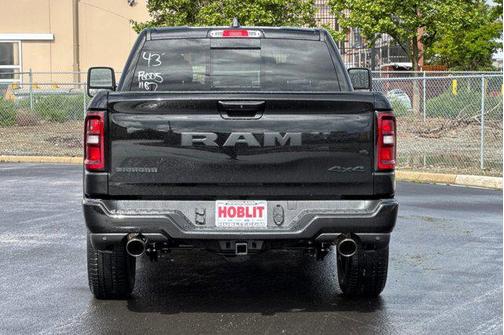 Diamond Black Crystal Pearlcoat 2026 RAM 1500 Big Horn/Lone Star