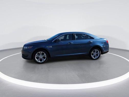 2018 Ford Taurus SEL