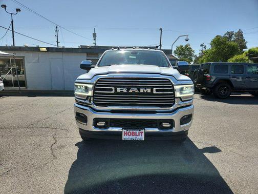 2022 RAM 3500 Laramie Crew Cab 4x4 8' Box