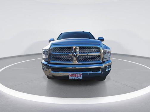 2017 RAM 2500 Laramie Crew Cab 4x4 6'4' Box