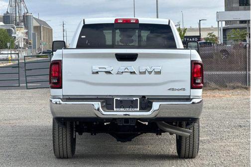 2025 RAM 2500 Tradesman Crew Cab 4x4 8' Box