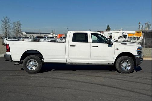 2026 RAM 3500 Tradesman Crew Cab 4x4 8' Box