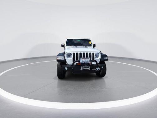 Bright White Clearcoat 2020 Jeep Gladiator Sport S