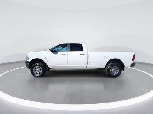 2017 RAM 2500 Big Horn Crew Cab 4x4 8' Box