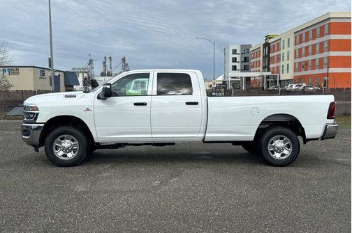 2026 RAM 2500 Tradesman Crew Cab 4x4 8' Box