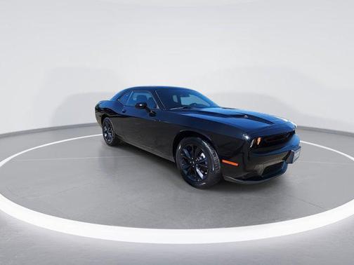 Pitch Black Clearcoat 2023 Dodge Challenger SXT