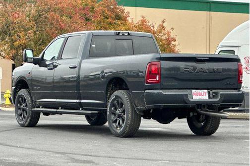 2026 RAM 3500 Laramie Crew Cab 4x4 8' Box