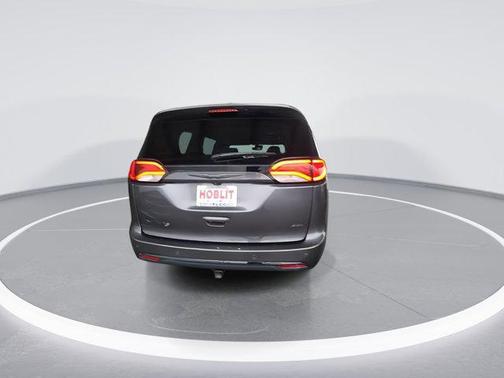Granite Crystal Metallic Clearcoat 2020 Chrysler Pacifica L