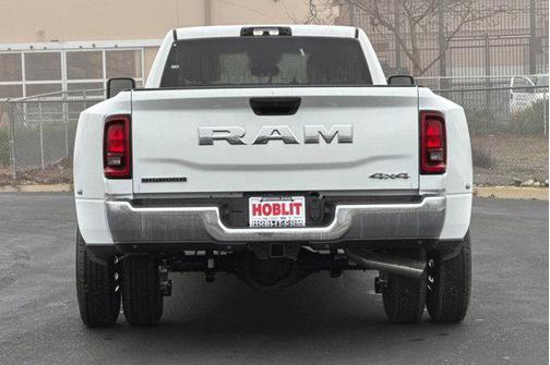 2026 RAM 3500 Big Horn Crew Cab 4x4 8' Box