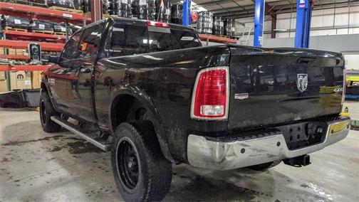Photo 4 of 7 of 2015 RAM 2500 Laramie