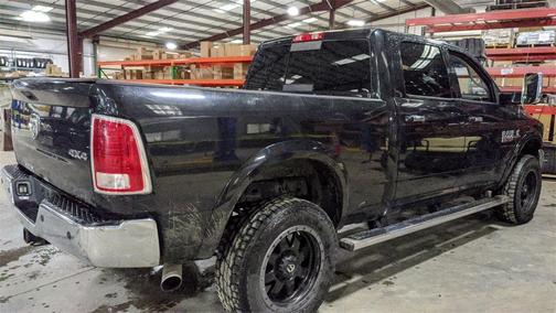 Photo 2 of 7 of 2015 RAM 2500 Laramie