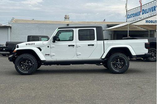 2025 Jeep Gladiator Willys