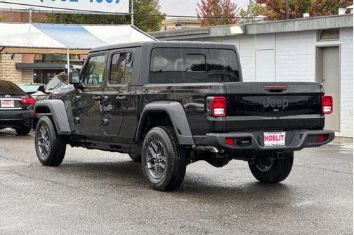 2025 Jeep Gladiator Sport S