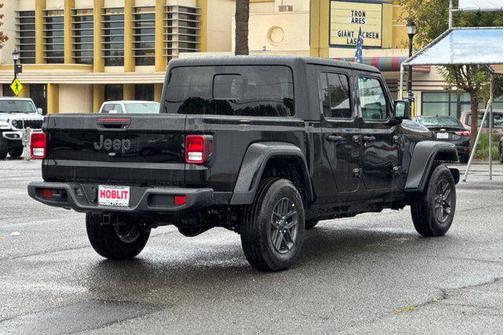 2025 Jeep Gladiator Sport S