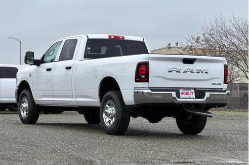 2026 RAM 2500 Tradesman Crew Cab 4x4 8' Box