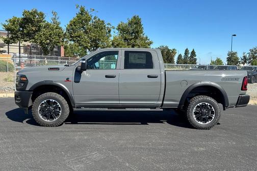 Ceramic Gray Clearcoat 2026 RAM 2500 Warlock Crew Cab 4x4 6'4' Box